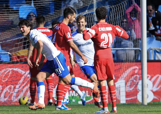 Real Zaragoza - Sevilla FC (2-1) Dos fallos del Sevilla dan la victoria al Zaragoza 0001228366
